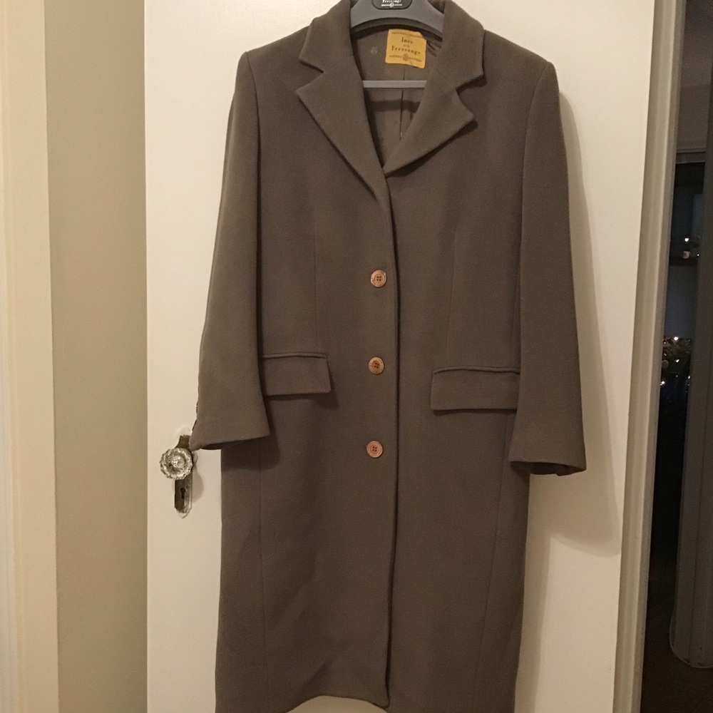 Cashemere Wool Coat- Ines de la Fressange